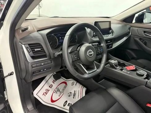 Used 2023 Nissan Rogue SV w/ SV Premium B Package AWD/4WD image 13