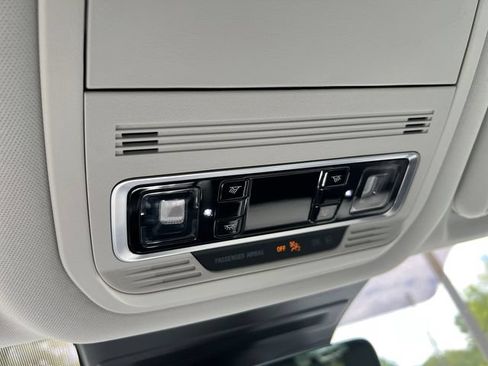 New 2026 Lincoln Nautilus Premier AWD/4WD image 23