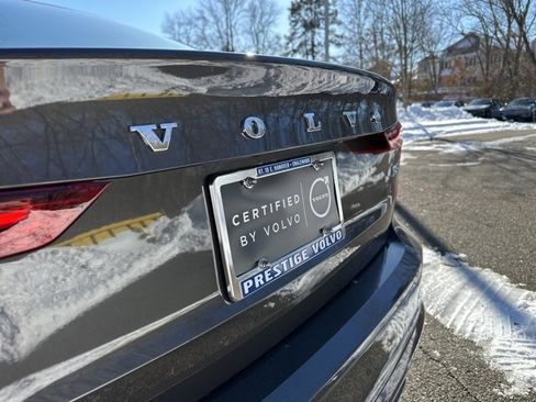 Certified 2025 Volvo S60 B5 Core image 36