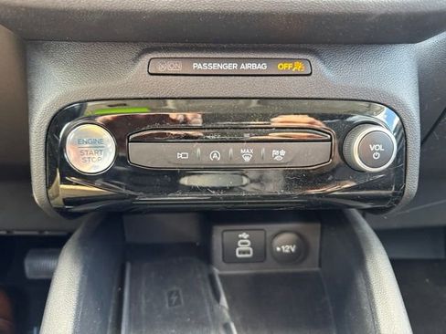 Used 2024 Ford Escape Active w/ Tech Pack #2 AWD/4WD image 30