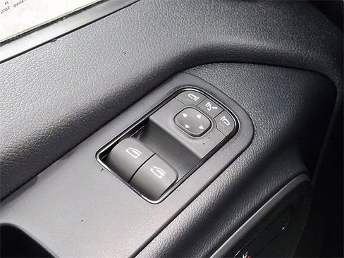 Used 2025 Mercedes-Benz Sprinter 2500 image 25