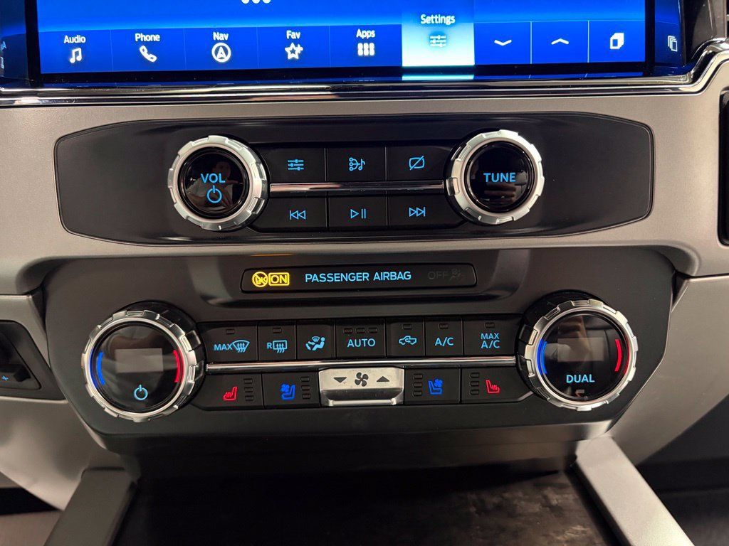 Used 2022 Ford F250 Lariat w/ Lariat Value Package AWD/4WD image 23