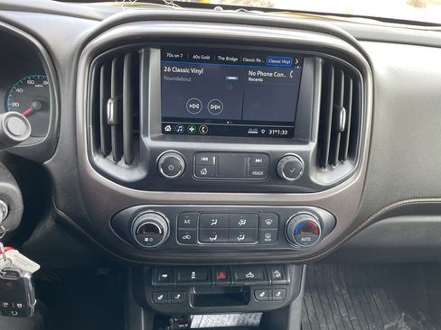 Used 2022 GMC Canyon AT4 w/ Trailering Package image 18