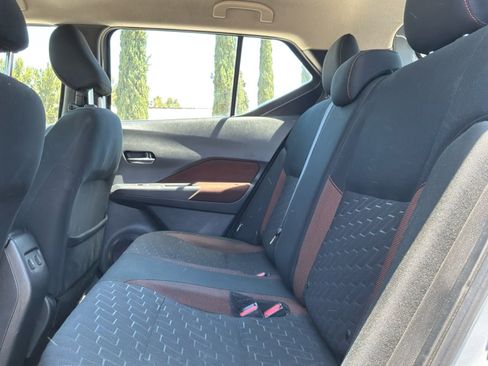 Used 2024 Nissan Kicks SR FWD image 17
