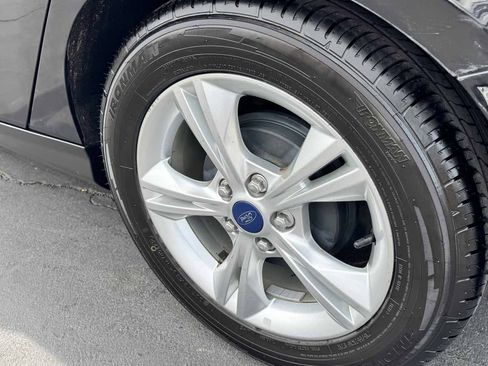 Used 2013 Ford Focus SE FWD image 22