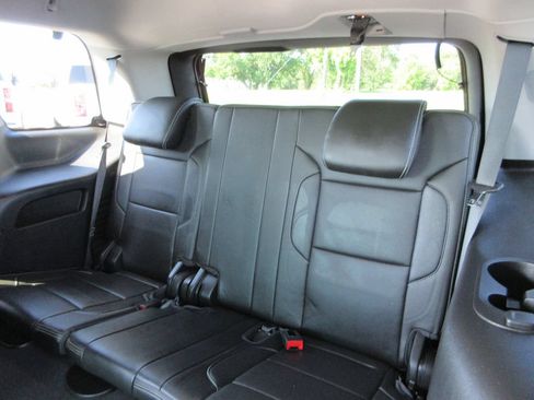 Used 2020 GMC Yukon Denali w/ Denali Ultimate Package AWD/4WD image 26