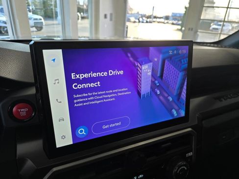 Used 2024 Toyota Tacoma TRD Off-Road image 29