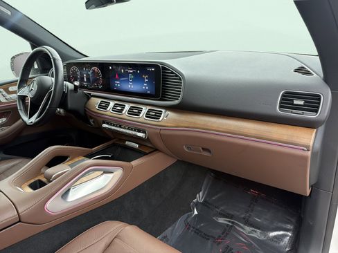 Used 2024 Mercedes-Benz GLE 450e 4MATIC image 60