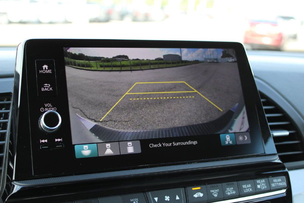 Used 2025 Honda Odyssey EX-L image 13