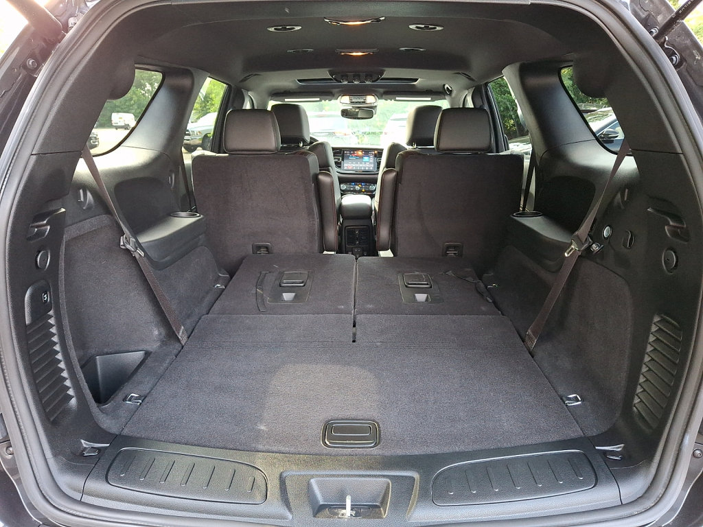 Used 2023 Dodge Durango R/T AWD/4WD image 16