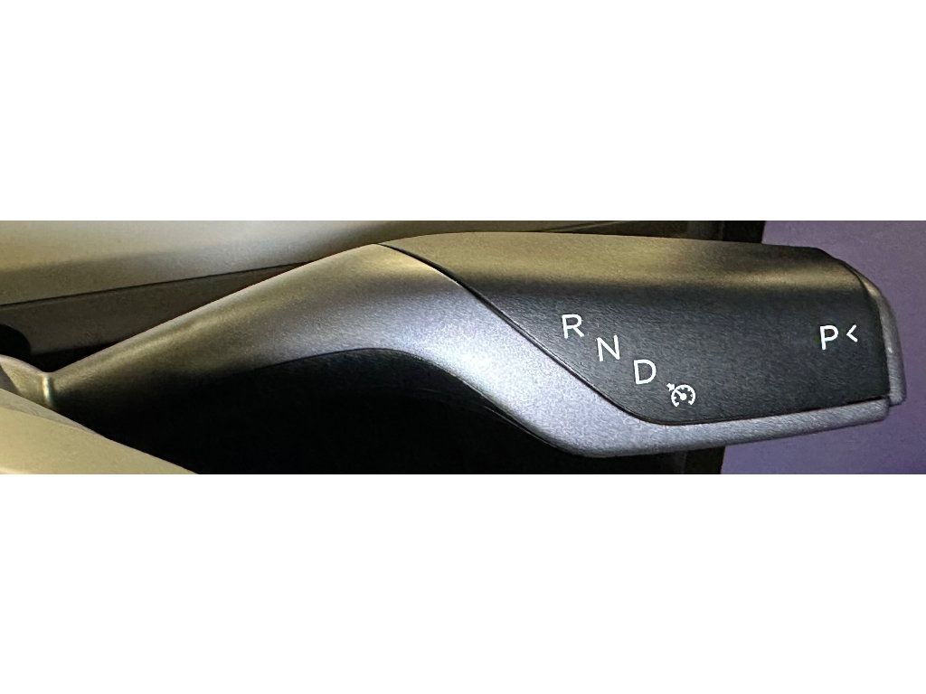 Used 2024 Tesla Model Y Long Range AWD/4WD image 28