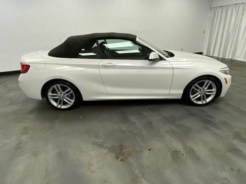 Used 2016 BMW 228i xDrive Convertible w/ M Sport Package AWD/4WD image 17