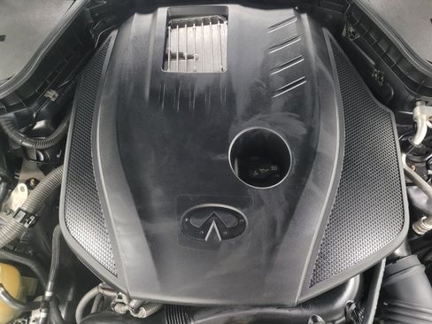 Used 2018 INFINITI Q50 Luxe w/ Essential Package (2.0T Luxe) RWD image 30
