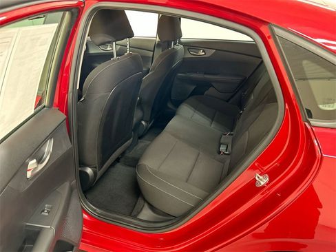 Used 2021 Kia Forte LXS image 19