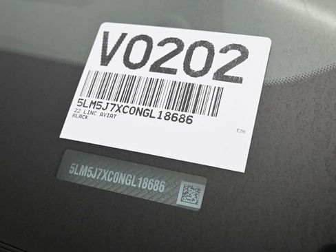 Used 2022 Lincoln Aviator Reserve w/ Equipment Group 201A AWD/4WD image 50