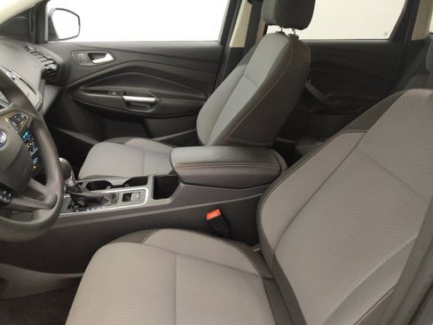 Used 2017 Ford Escape SE image 17