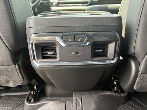 New 2026 Chevrolet Silverado 1500 High Country w/ High Country Premium Package AWD/4WD image 19