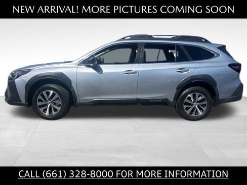 Used 2023 Subaru Outback Premium AWD/4WD image 2