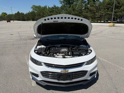 Used 2016 Chevrolet Malibu LT w/ Leather Package FWD image 28