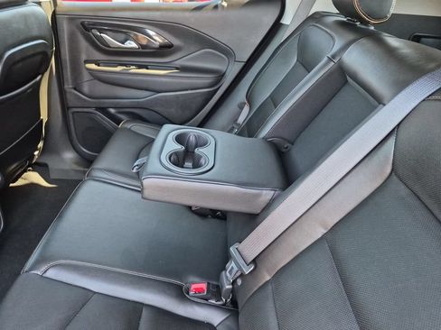 Used 2023 GMC Terrain AT4 AWD/4WD image 17