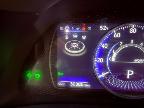 Certified 2023 Lexus ES 350 w/ Premium Package image 23