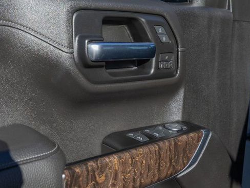 Used 2019 GMC Sierra 1500 Denali w/ Denali Ultimate Package image 16