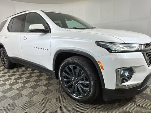 Used 2022 Chevrolet Traverse RS AWD/4WD image 2