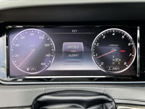Used 2015 Mercedes-Benz S 550 Sedan image 23