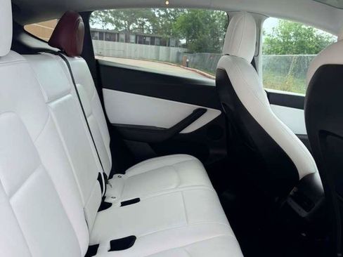 Used 2021 Tesla Model Y Long Range AWD/4WD image 12
