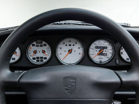 Used 1998 Porsche 911 Cabriolet image 31
