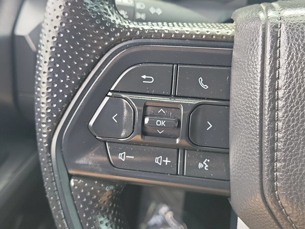 Used 2024 Toyota Tacoma SR AWD/4WD image 9