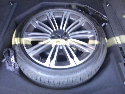 Used 2023 Land Rover Range Rover SE AWD/4WD image 40