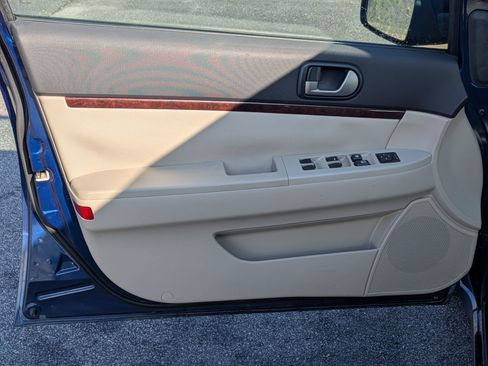 Used 2009 Mitsubishi Galant ES image 17