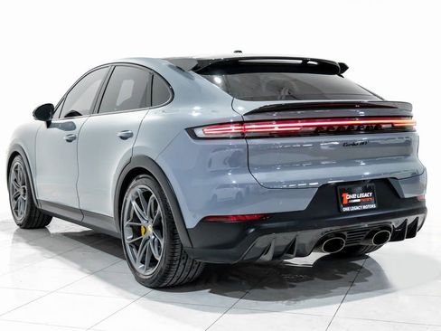 Used 2024 Porsche Cayenne Turbo GT image 7