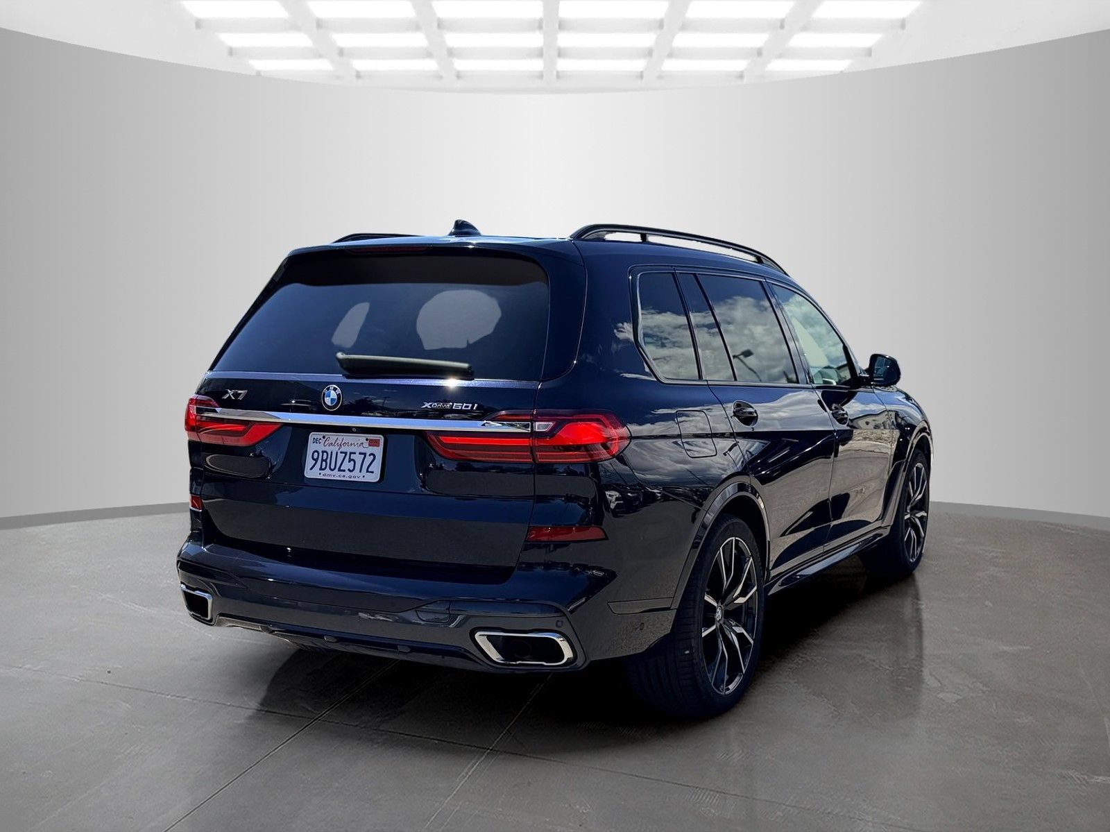 Used 2019 BMW X7 xDrive50i w/ M Sport Package AWD/4WD image 5