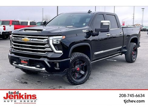 Used 2025 Chevrolet Silverado 3500 High Country w/ High Country Premium Package image 1