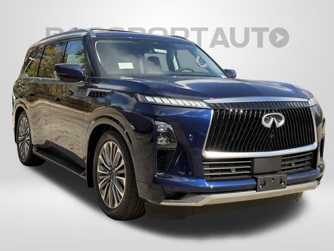 New 2026 INFINITI QX80 Luxe image 3