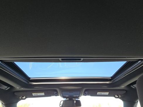 Used 2023 Dodge Challenger SXT w/ Blacktop Package image 34