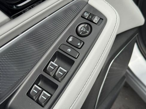 Certified 2026 Acura MDX FWD w/ Technology Package image 17
