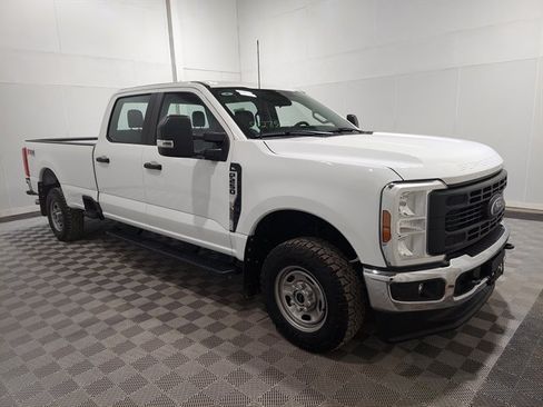 Used 2024 Ford F250 XL w/ XL Chrome Package AWD/4WD image 2