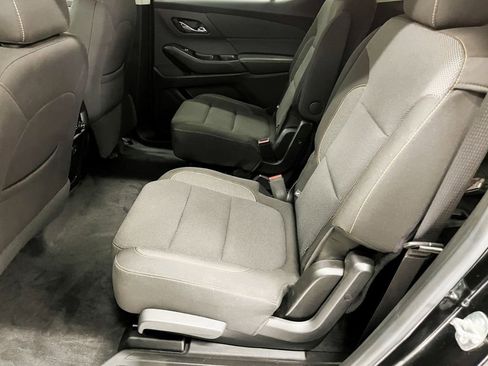 Used 2020 Chevrolet Traverse LT image 27
