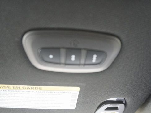 Used 2024 RAM 2500 Laramie w/ Sport Appearance Package image 17