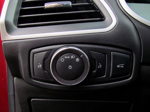 Used 2017 Ford Edge SEL w/ Equipment Group 201A image 29