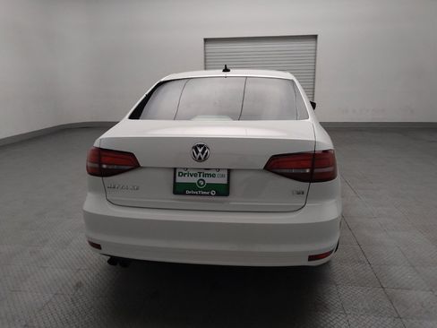 Used 2017 Volkswagen Jetta SE FWD image 7