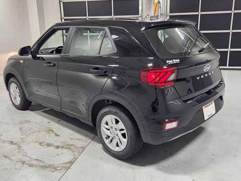 New 2026 Hyundai Venue SE FWD image 8