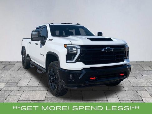Used 2026 Chevrolet Silverado 2500 LT w/ Trail Boss Package AWD/4WD image 1