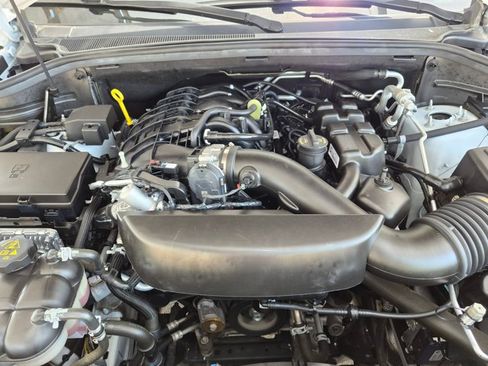 Used 2023 Dodge Durango GT AWD/4WD image 23