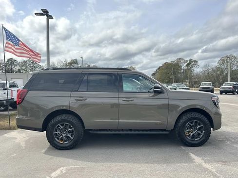 New 2026 Ford Expedition Tremor image 9