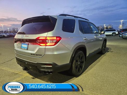 New 2026 Honda Pilot Black Edition image 5