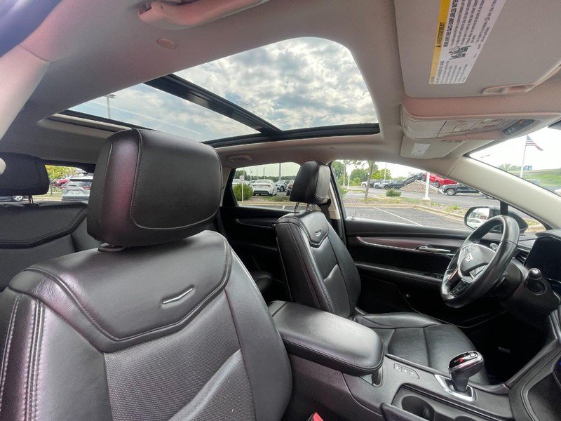 Used 2019 Cadillac XT5 Premium Luxury AWD/4WD image 10